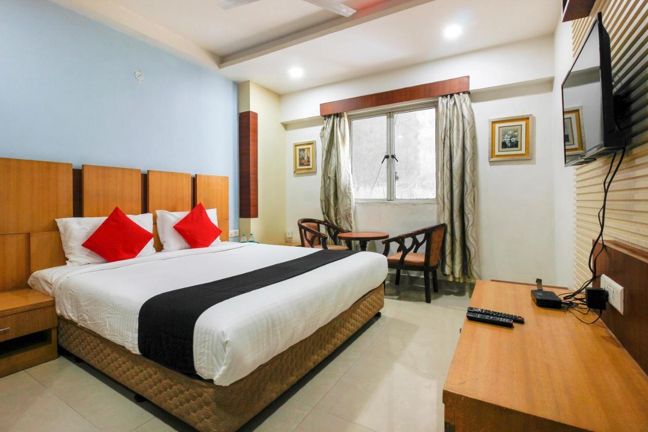 Capital O 66968 Haveli The Landmark Hotel Warangal Exterior photo